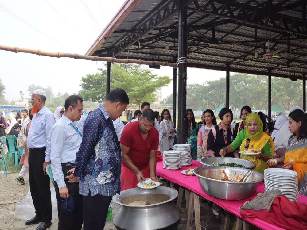 এইচএসসি ২০২৫ ব্যাচের শিক্ষার্থীদের শিক্ষা সফর