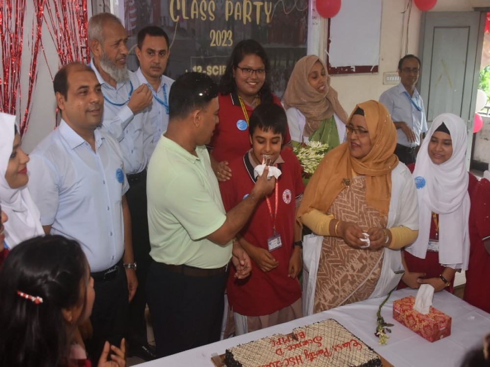 কলেজ ক্লাস পার্টি