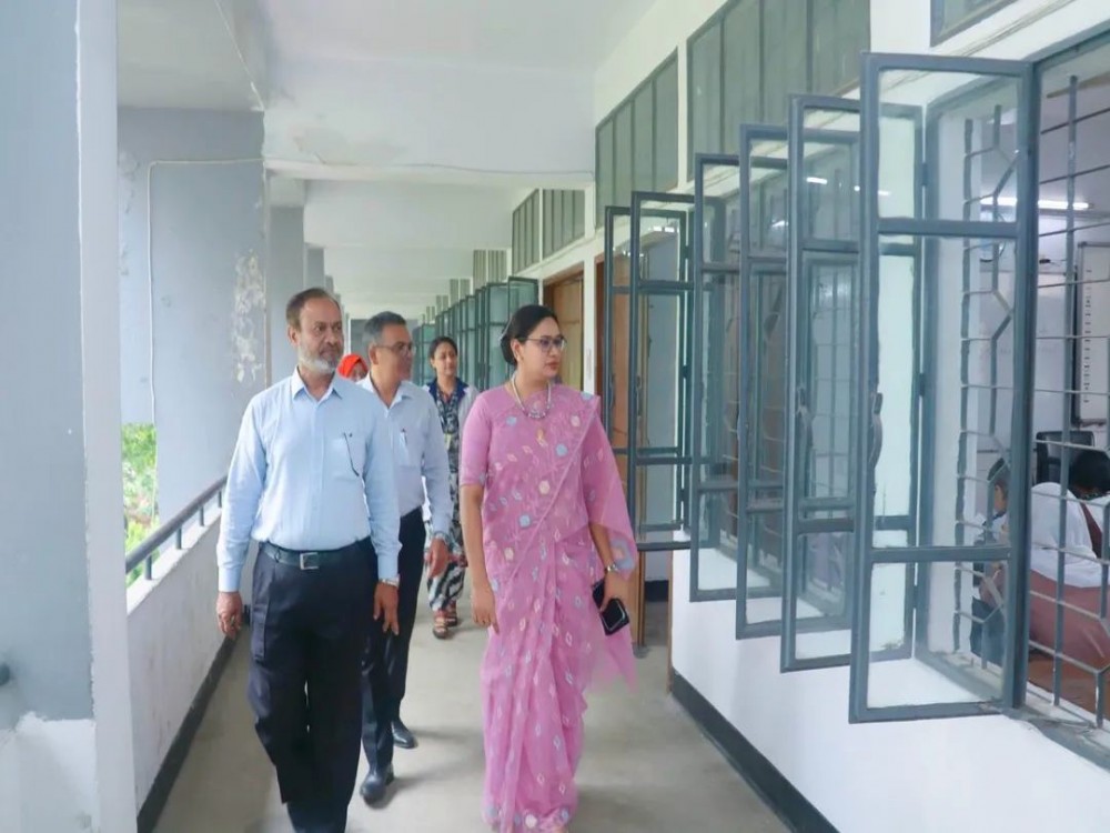 অতিরিক্ত জেলা প্রশাসক